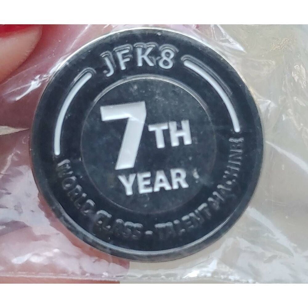 Amazon Peccy Pin "JFK8 7th Year World Class Talent Machine"